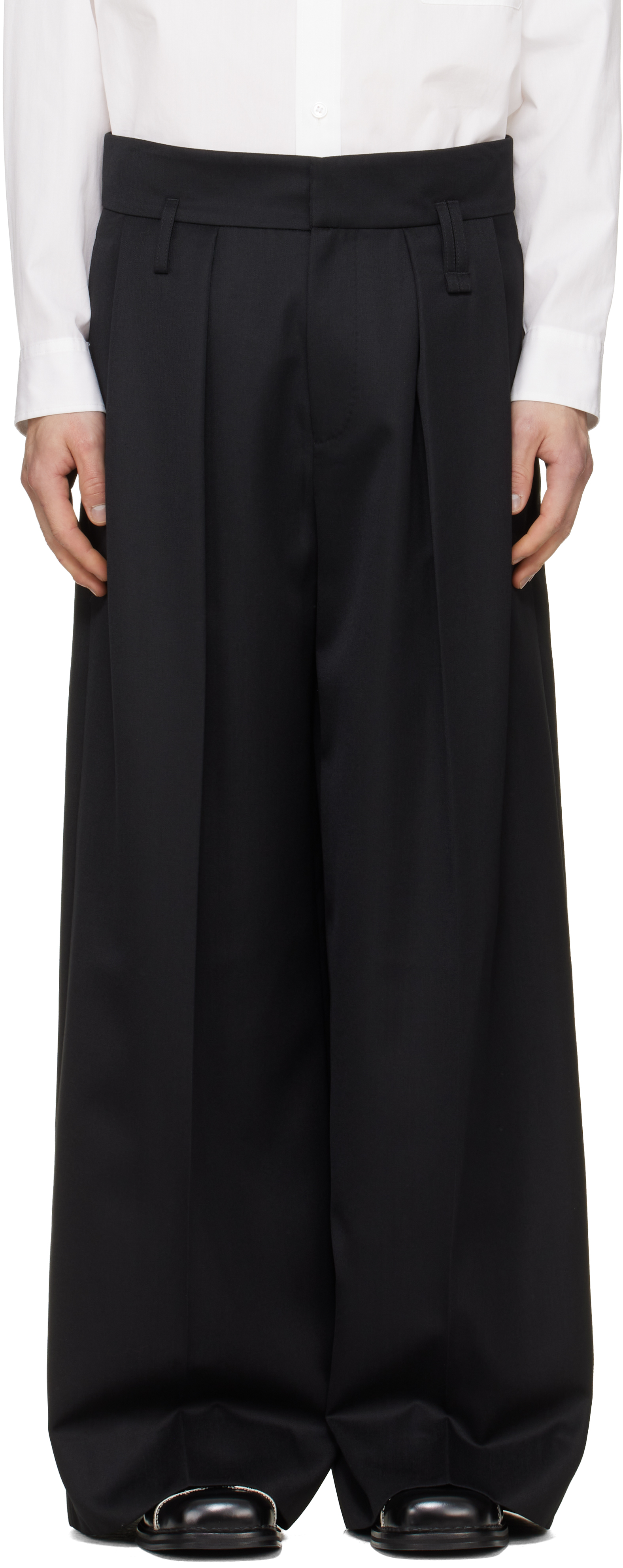 simone-rocha-black-peeling-