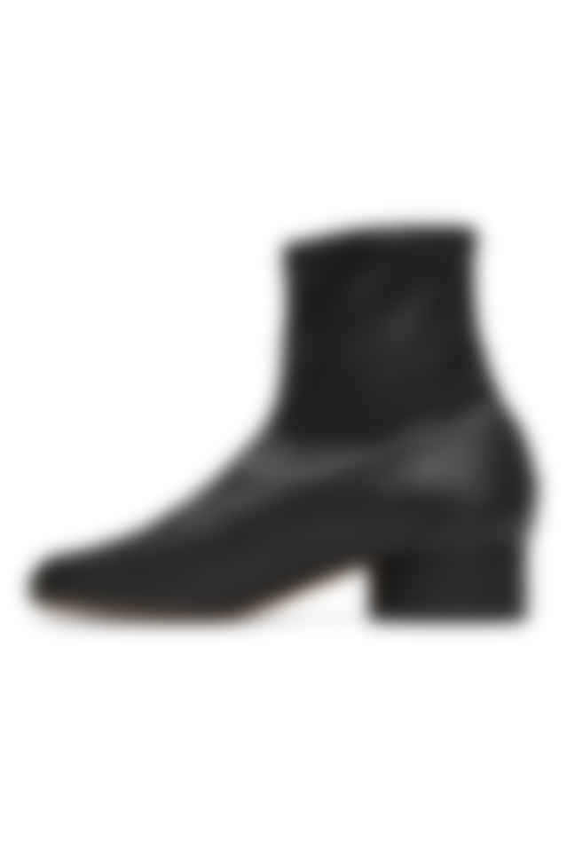 tabi sock boots