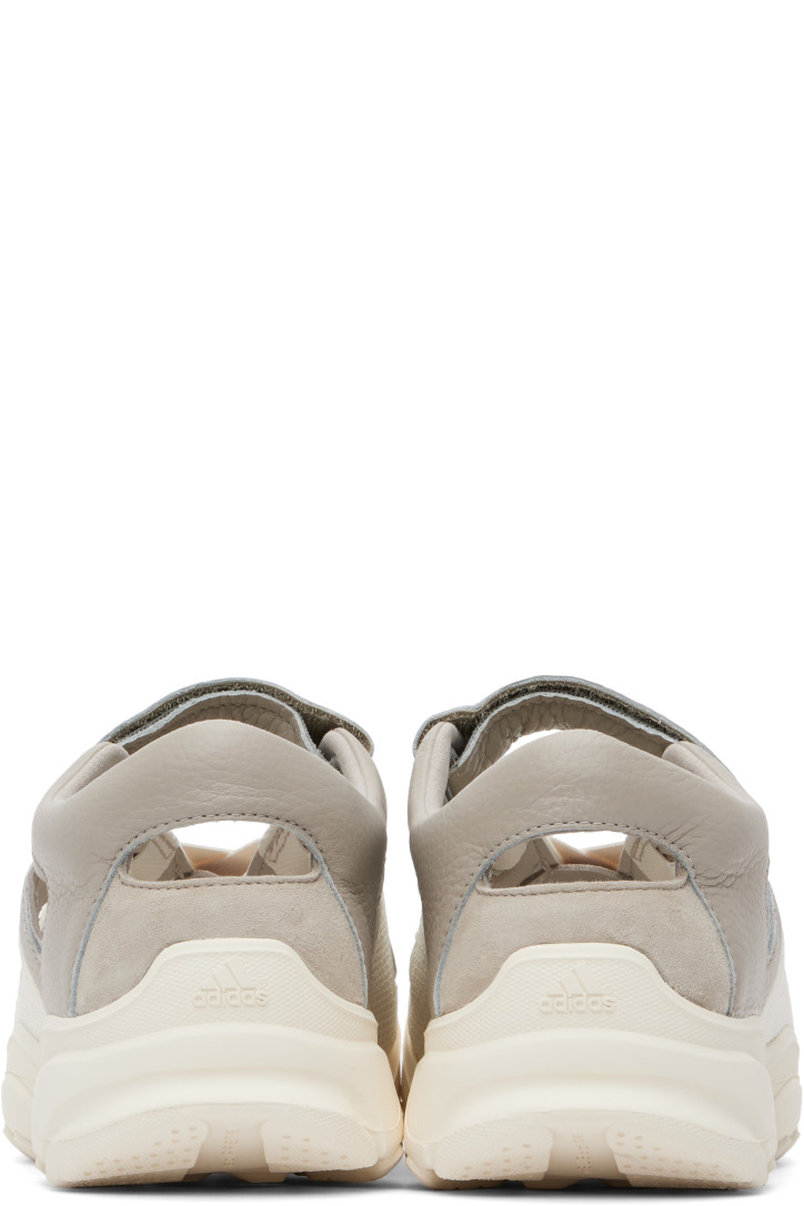 Y-3 Off-White & Taupe GSG9 Sandals — foto 2