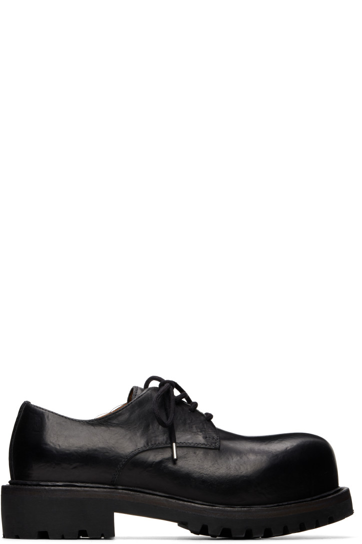 A Diciannoveventitre Black Fiore Prisma Derbys