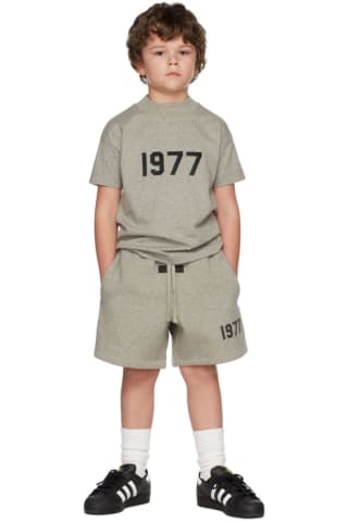 피어오프갓 에센셜 키즈 티셔츠 (20220429 드랍) Essentials Kids Grey 1977 T-Shirt,Dark oatmeal Size: child