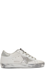 Golden Goose - Baskets blanches et argentées Superstar