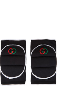 Gucci - ブラック ロゴ ニー パッド
