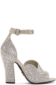 Prada - Sandales à talons hauts argentées Crystal Embellished Strappy