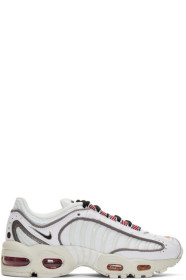 Nike - Baskets blanches et noires Air Max Tailwind IV