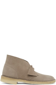 Clarks Originals - トープ スエード デザート ブーツ
