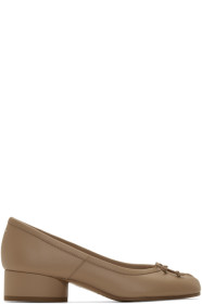 Maison Margiela - Chaussures à talons hauts beiges Tabi Ballerina