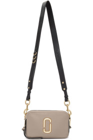 Marc Jacobs - Sac gris et noir 'The Softshot' 21