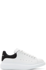 Alexander McQueen - ホワイト & ブラック グリッター オーバーサイズ スニーカー
