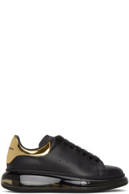 Alexander McQueen - Baskets surdimensionnées à semelles transparentes noires et dorées