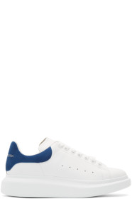 Alexander McQueen - Baskets surdimensionnées blanches et bleu marine
