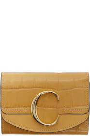 Chloé - イエロー クロコ スモール Chloé C トライフォールド ウォレット