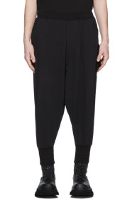 Julius - Pantalon de survêtement écourté noir Low Crotch