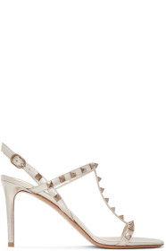 Valentino - Valentino Garavani コレクション ベージュ ロックスタッズ スリングバック サンダル