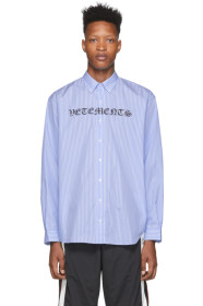 VETEMENTS - Blue & White Gothic Logo Shirt