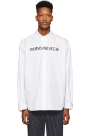 VETEMENTS - White Gothic Logo Shirt