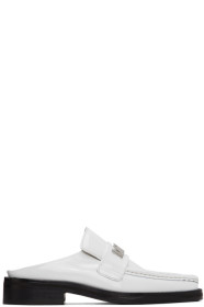 Martine Rose - Flâneurs en cuir verni blancs exclusifs à SSENSE