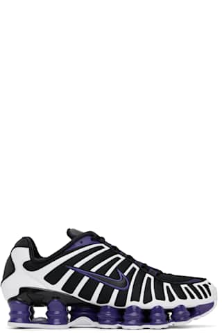 Black Shox R4 Sneakers