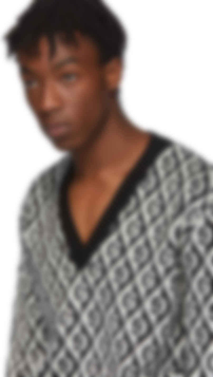 gucci black and white sweater