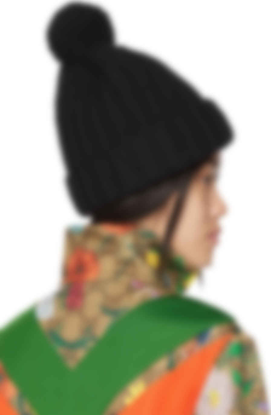 gucci beanie with pom