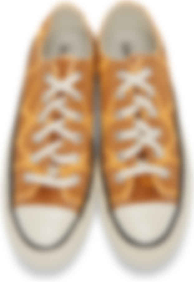 converse giraffe sneakers