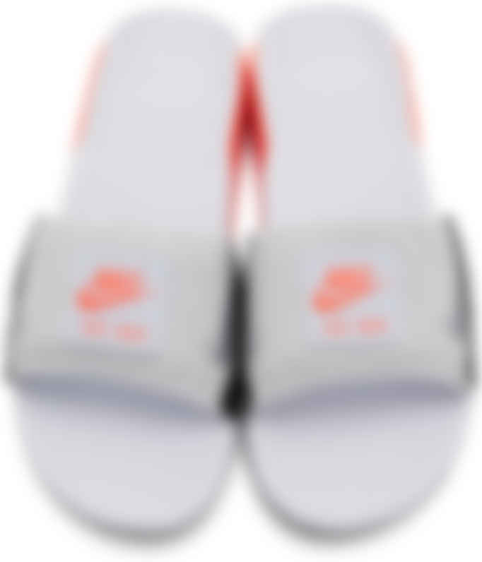 Nike: White \u0026 Pink Air Max 90 Slides 