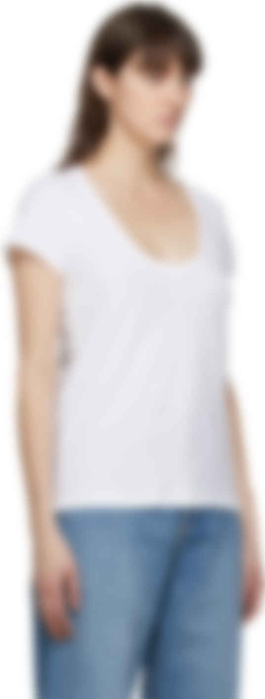 white u neck t shirt