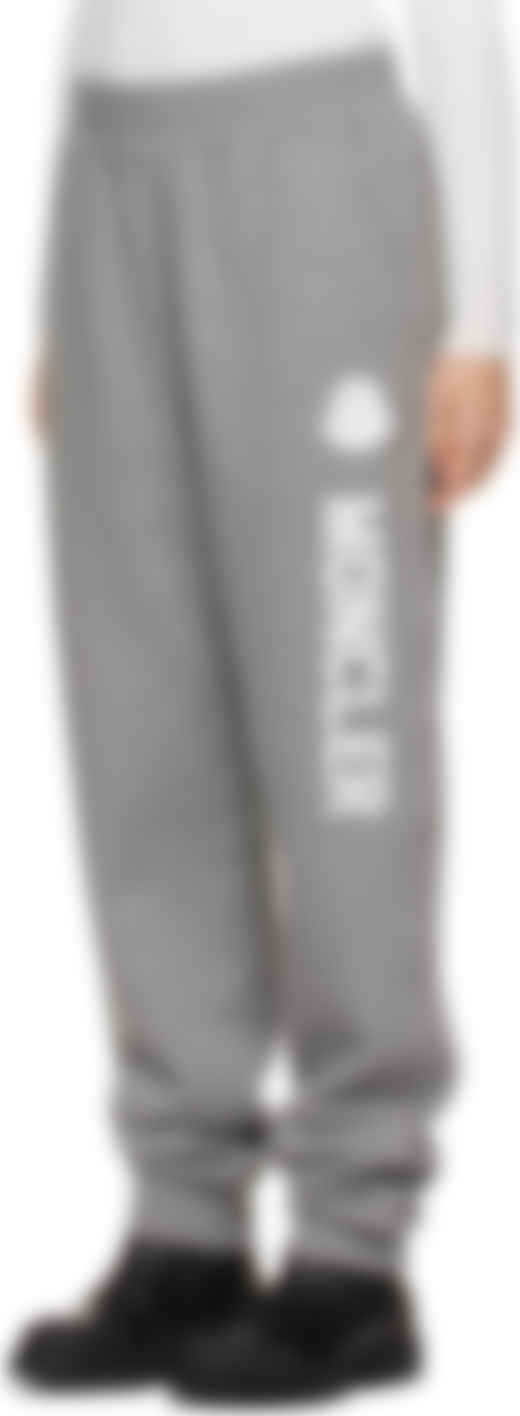 Moncler: 灰色徽标运动裤| SSENSE
