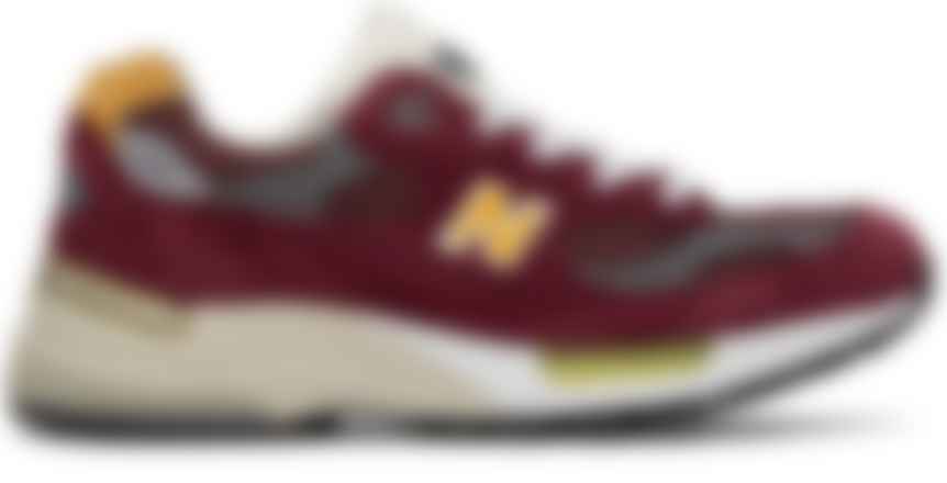 New Balanceのバーガンディ Made In Us 992 スニーカーがセール中