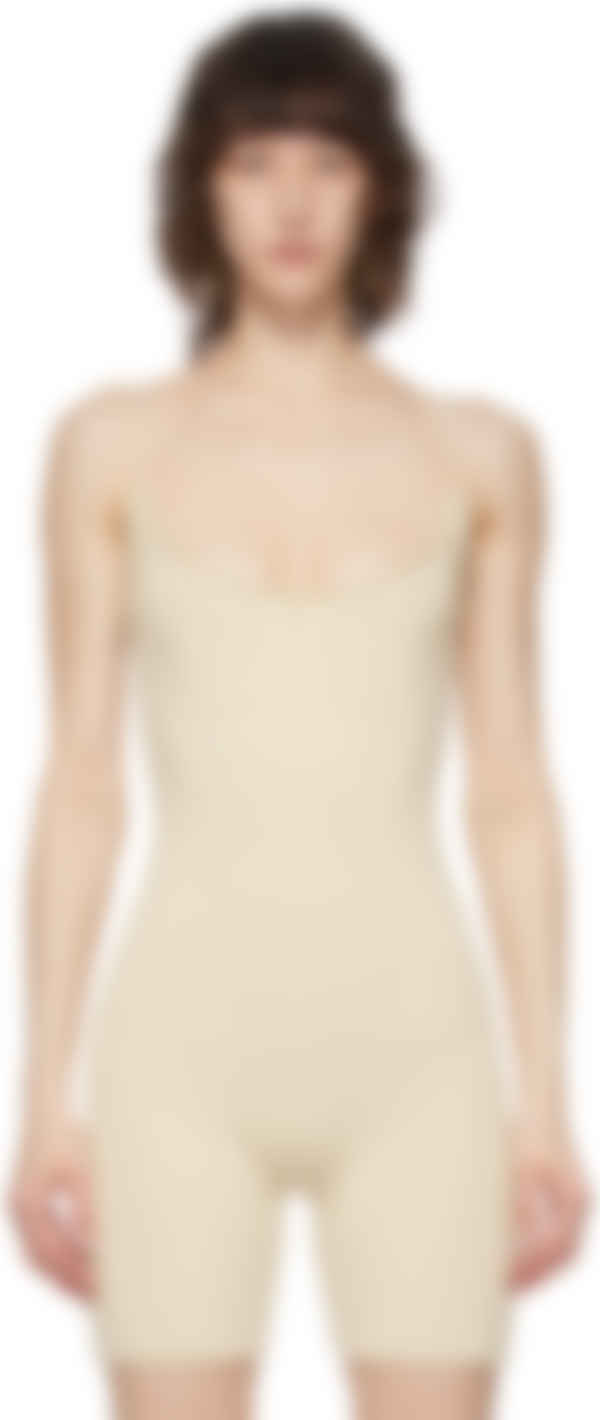Jacquemus ベージュ Le Body Short ボディスーツ Ssense 日本 Jacquemus ベージュ Le Body Short ボディスーツ Ssense 日本