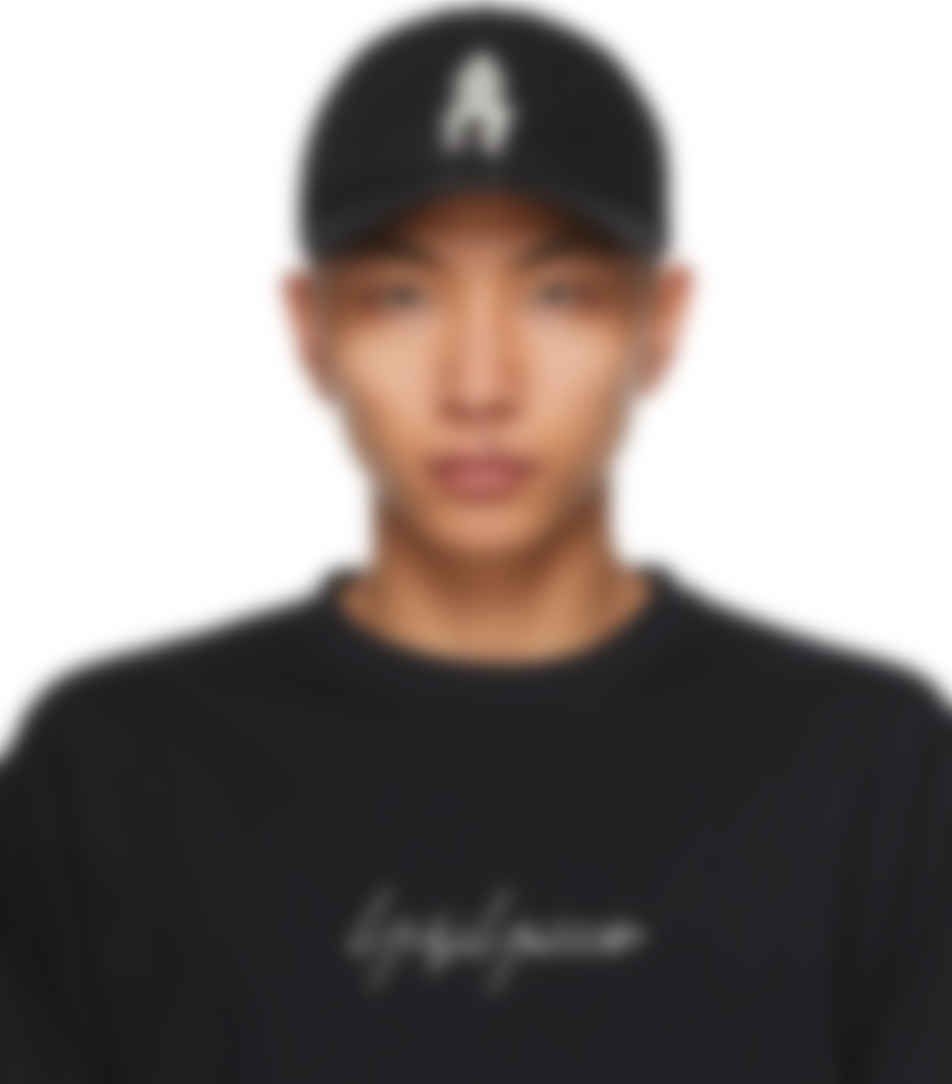 Yohji Yamamotoのnew Era エディション ブラック ロゴ キャップがセール中