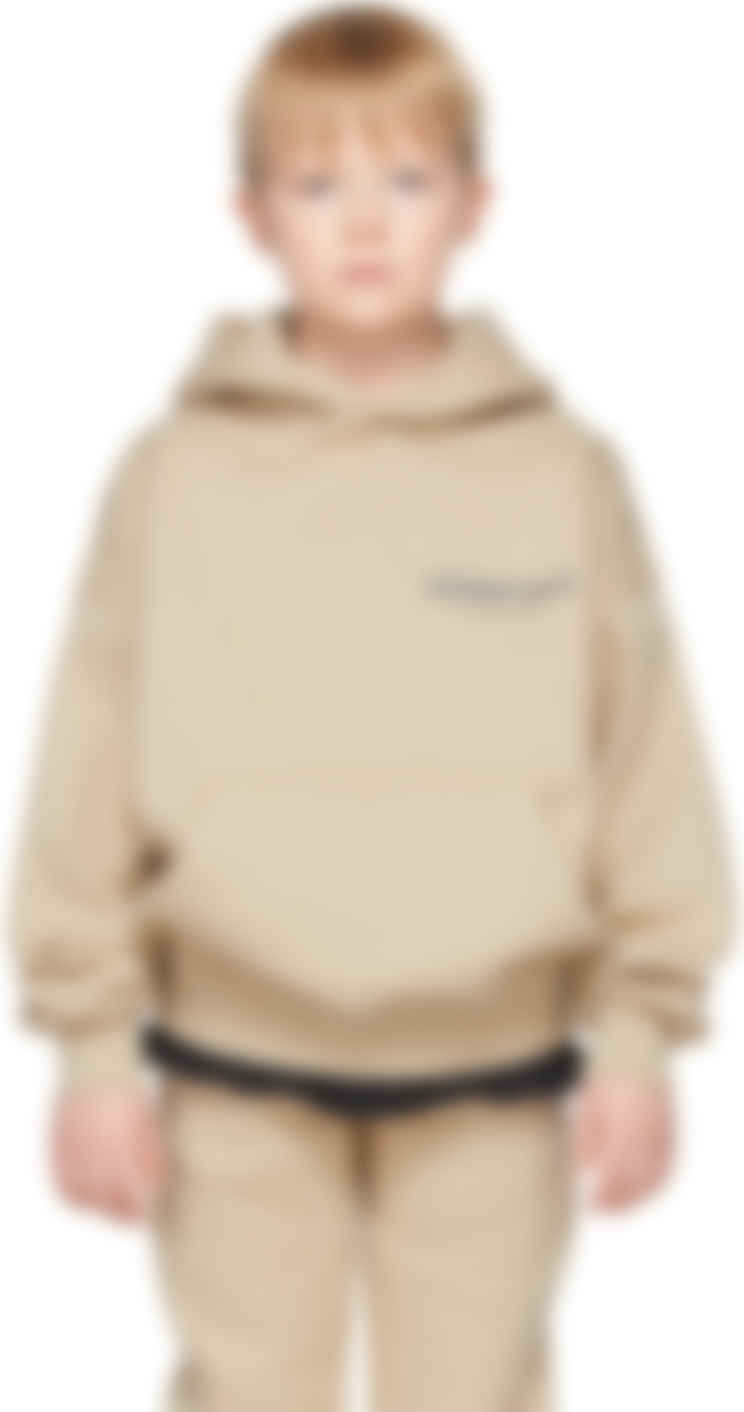 sweatshirt under leather jacket