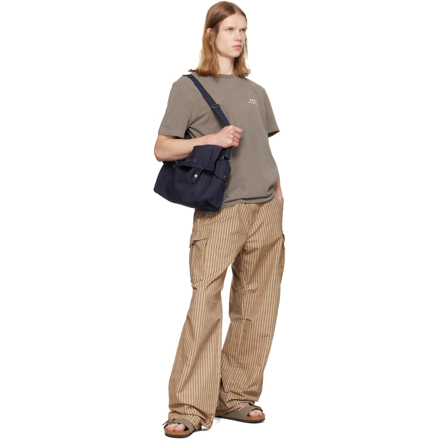 A.P.C. 네이비 '리쿠퍼레이션' 메신저백