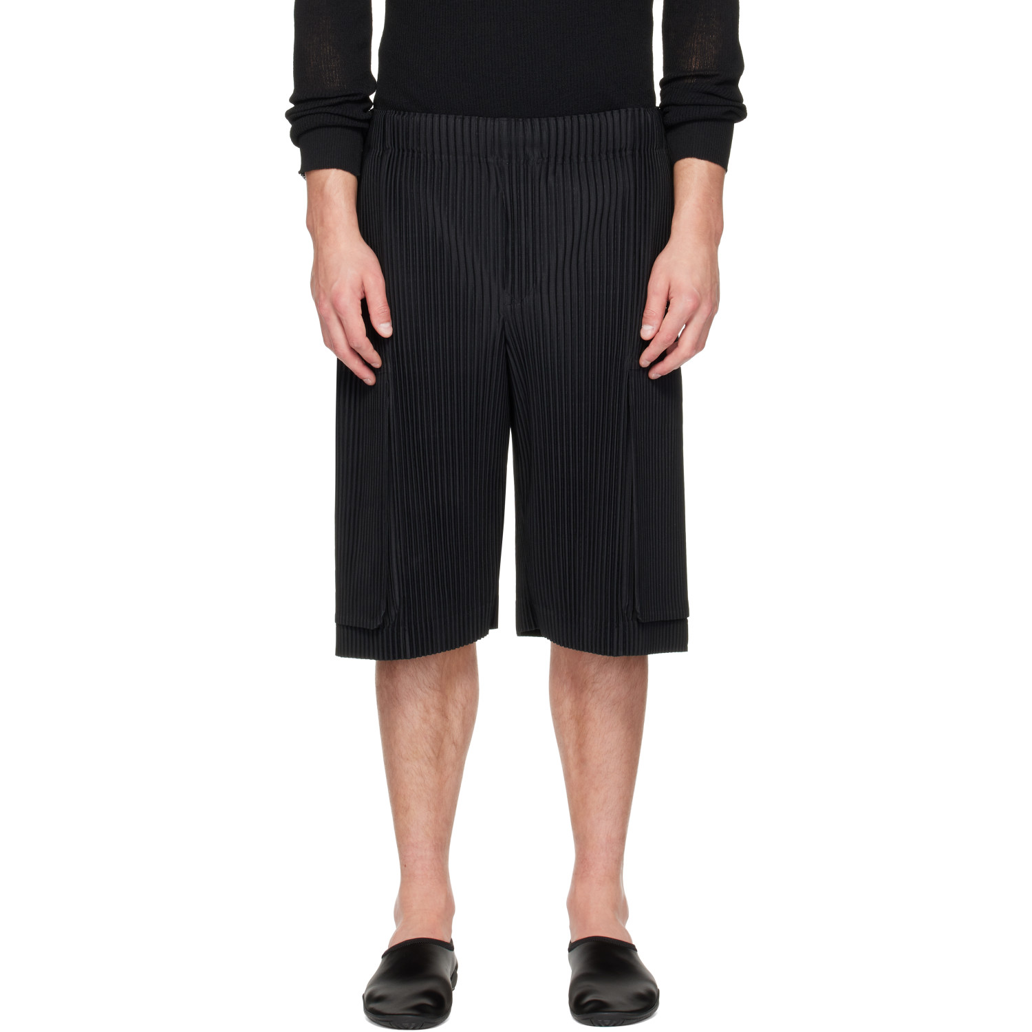 HOMME PLISSÉ ISSEY MIYAKE Black Monthly Colors September Shorts