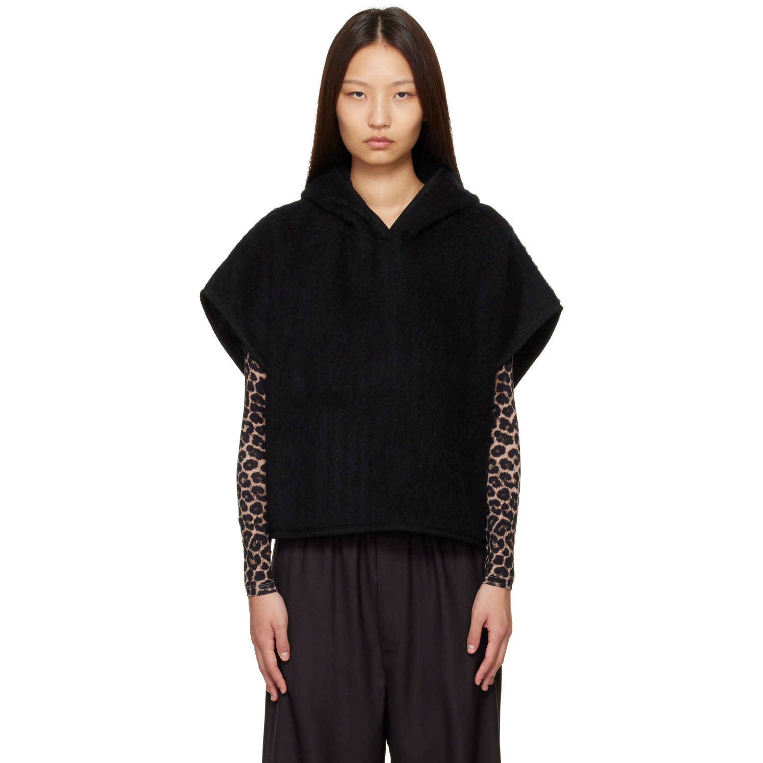 Baserange Black Fortu Hooded Vest