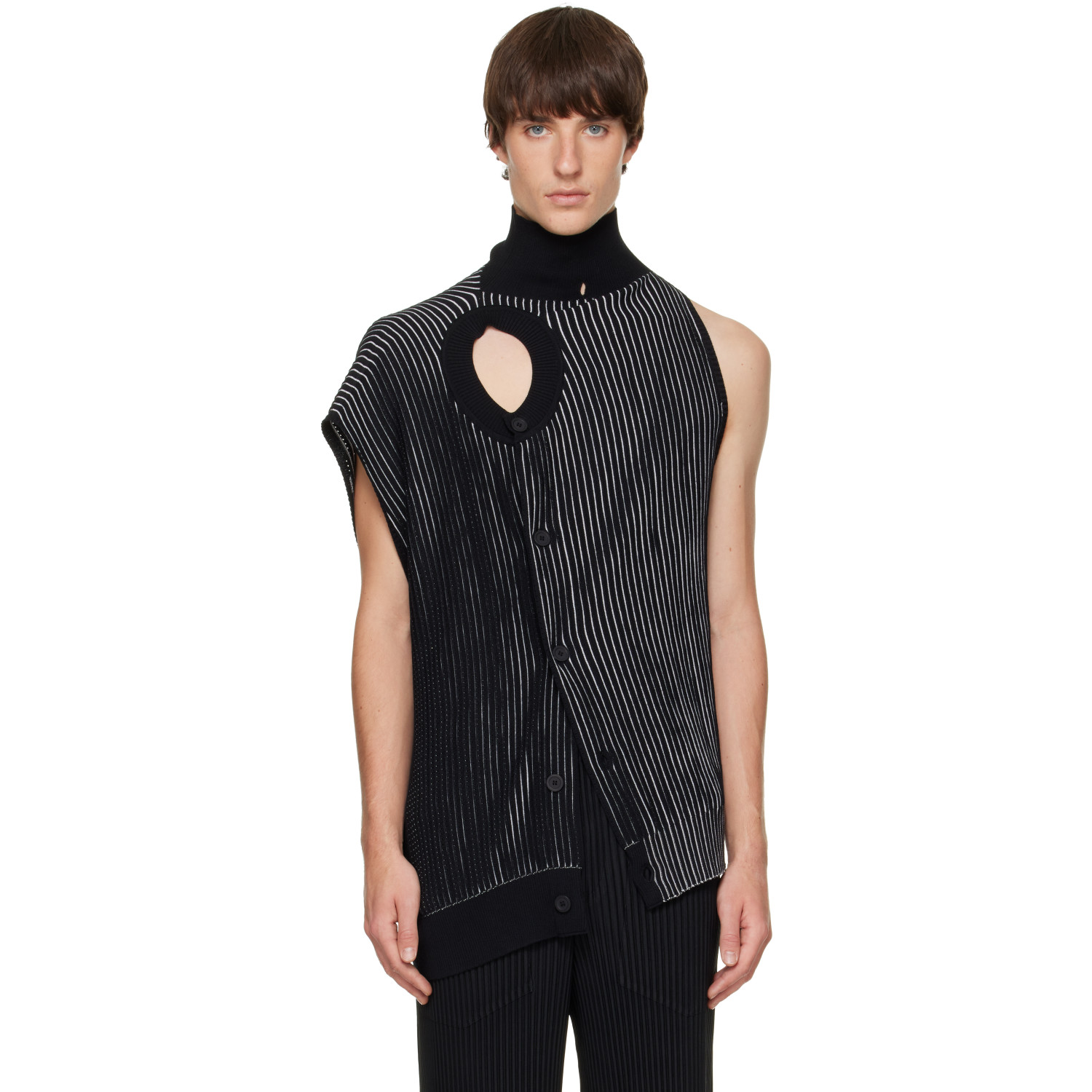 HOMME PLISSÉ ISSEY MIYAKE Black In The Shadow Knit Vest