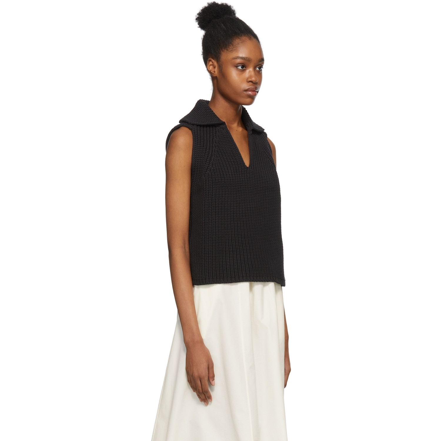  Deveaux New York Black Knit Aubrey Vest 
