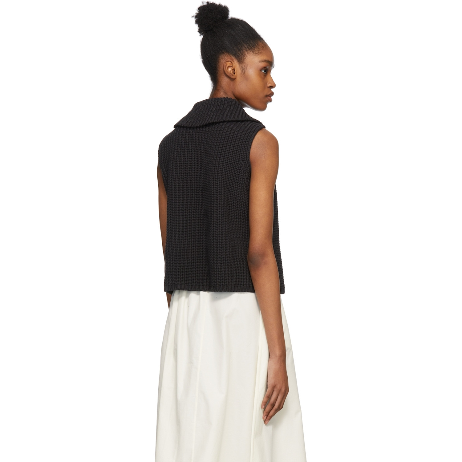  Deveaux New York Black Knit Aubrey Vest 