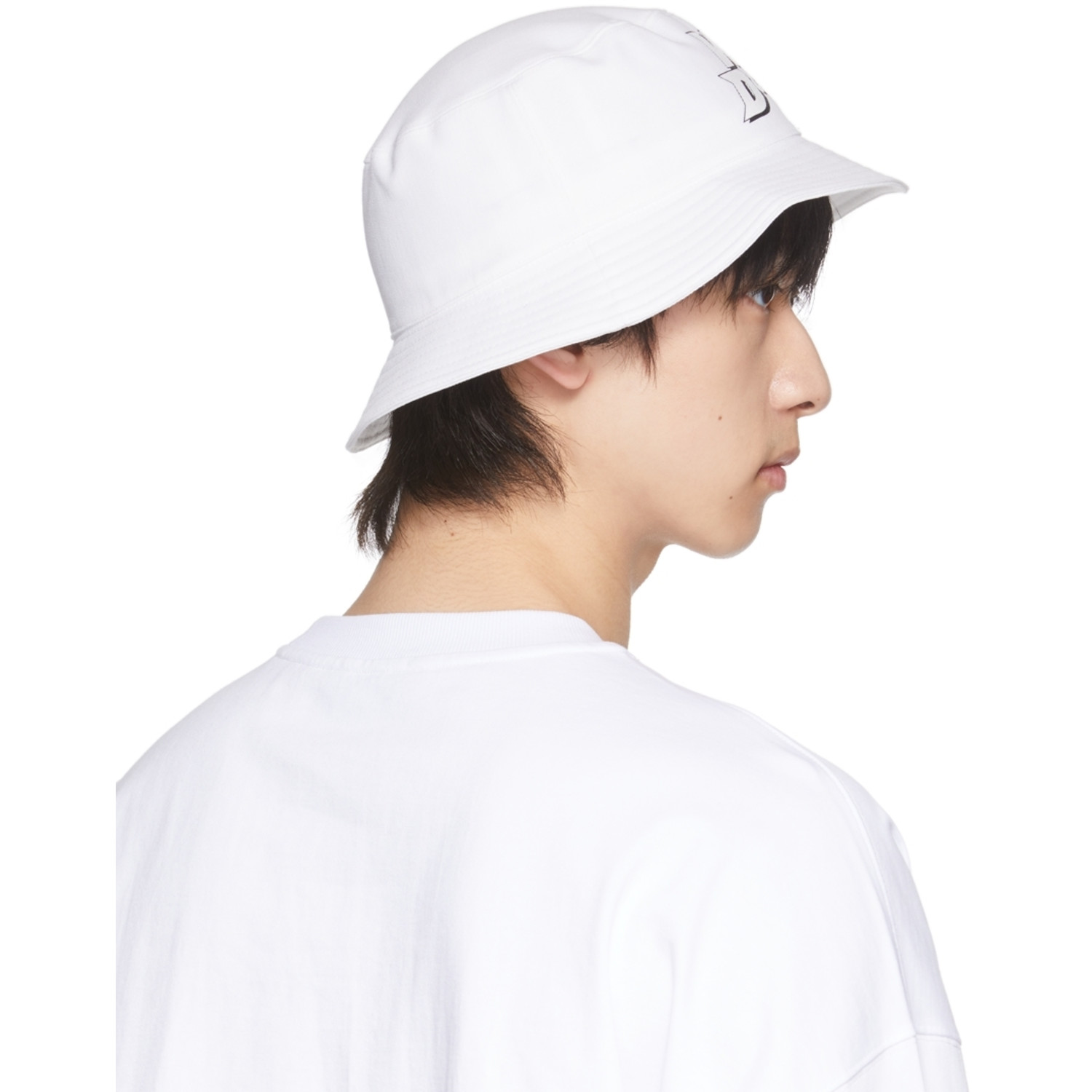  We11done White Basic Logo Bucket Hat 