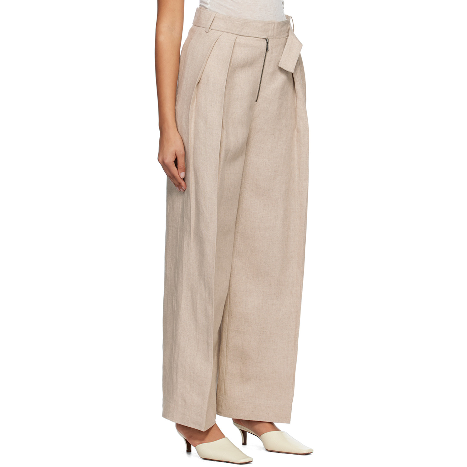  Subtle Le Nguyen Beige Pleated Trousers 
