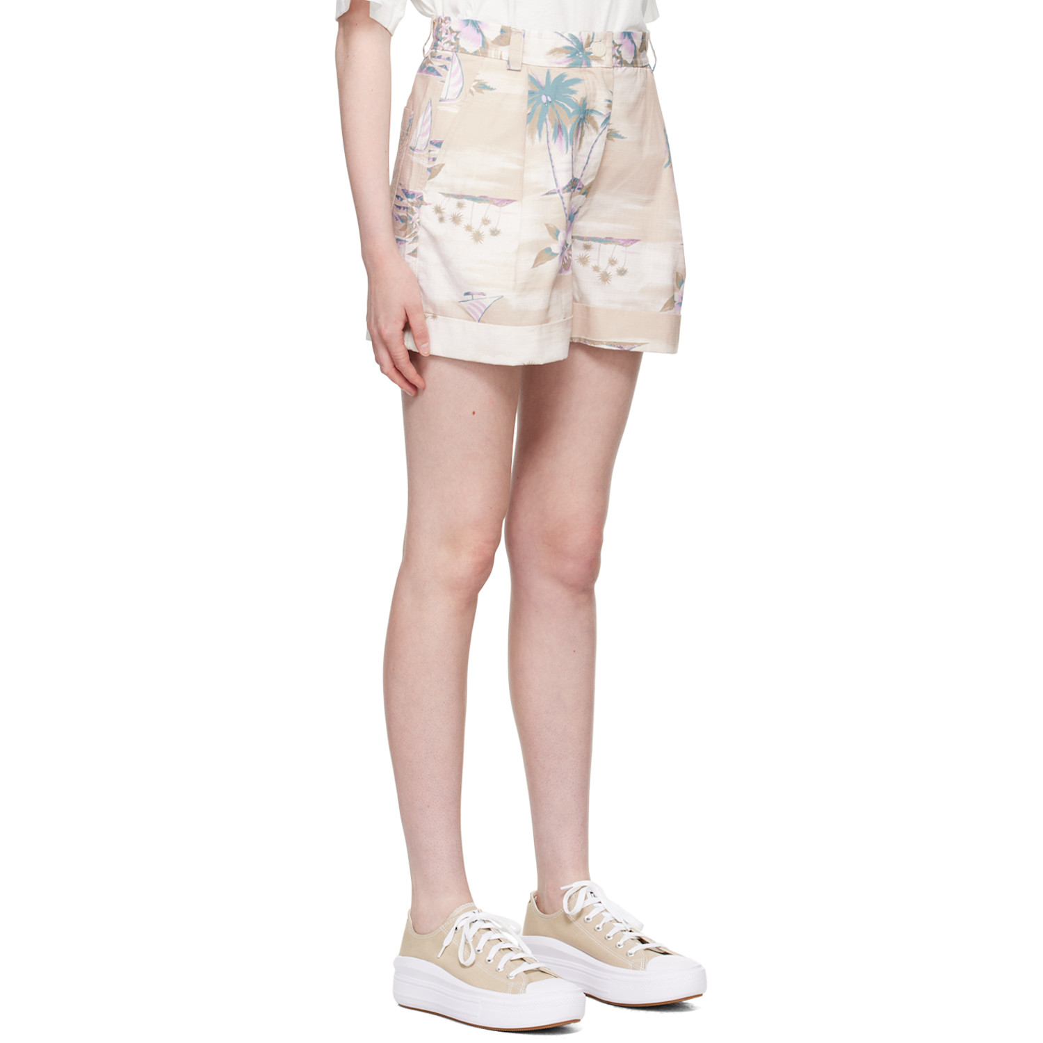 Maison Kitsuné Beige Pleated Shorts 