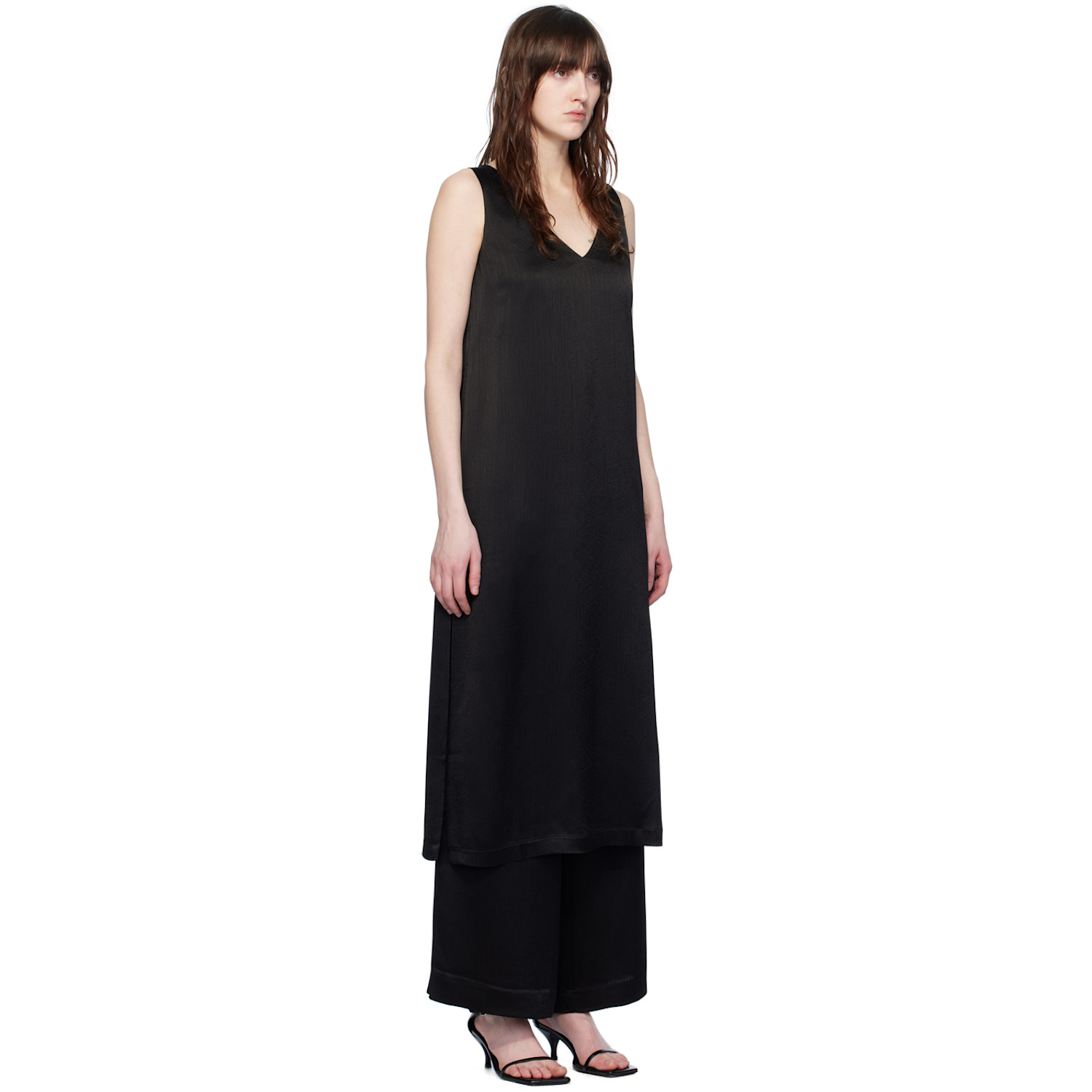  Elleme Black V-neck Midi Dress 