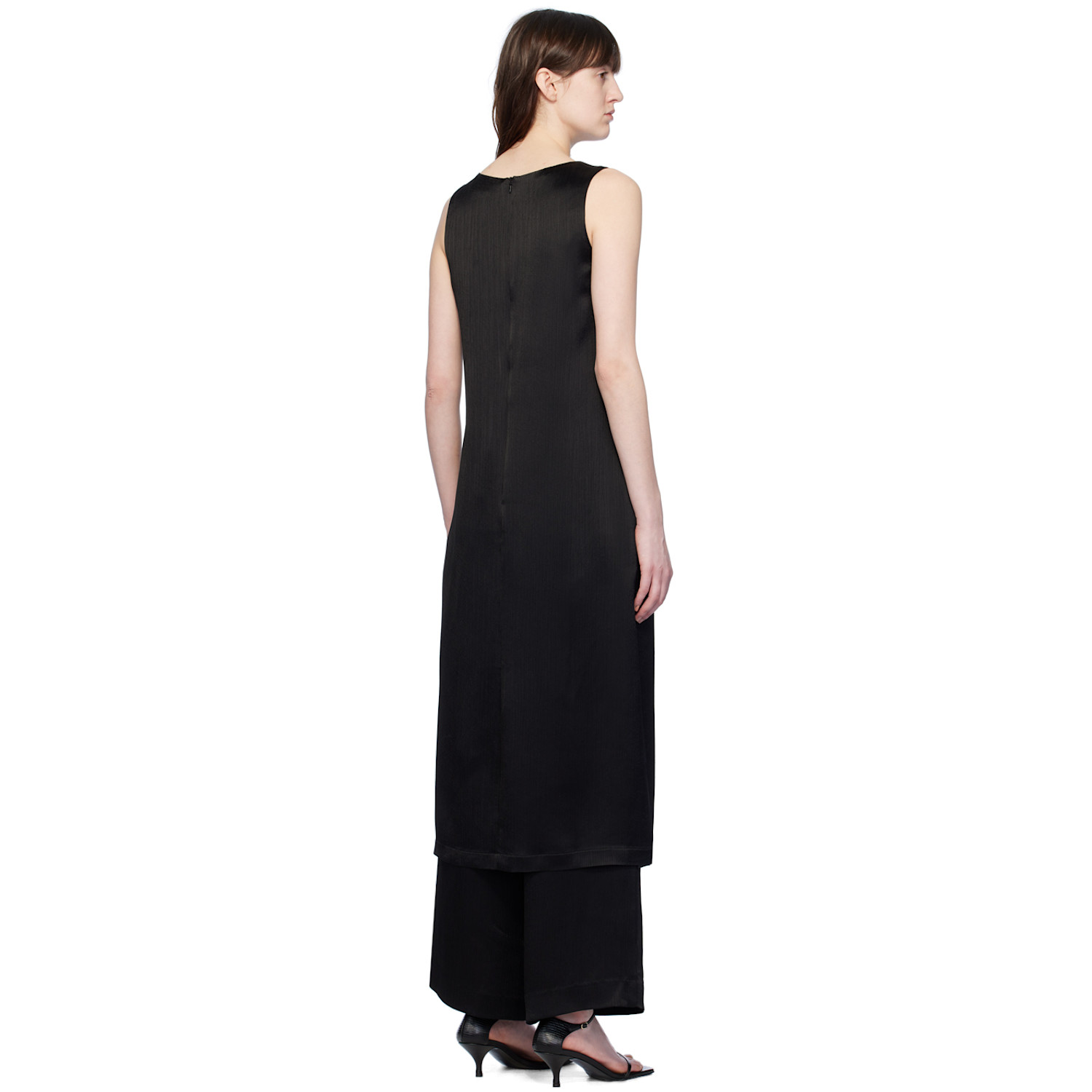  Elleme Black V-neck Midi Dress 