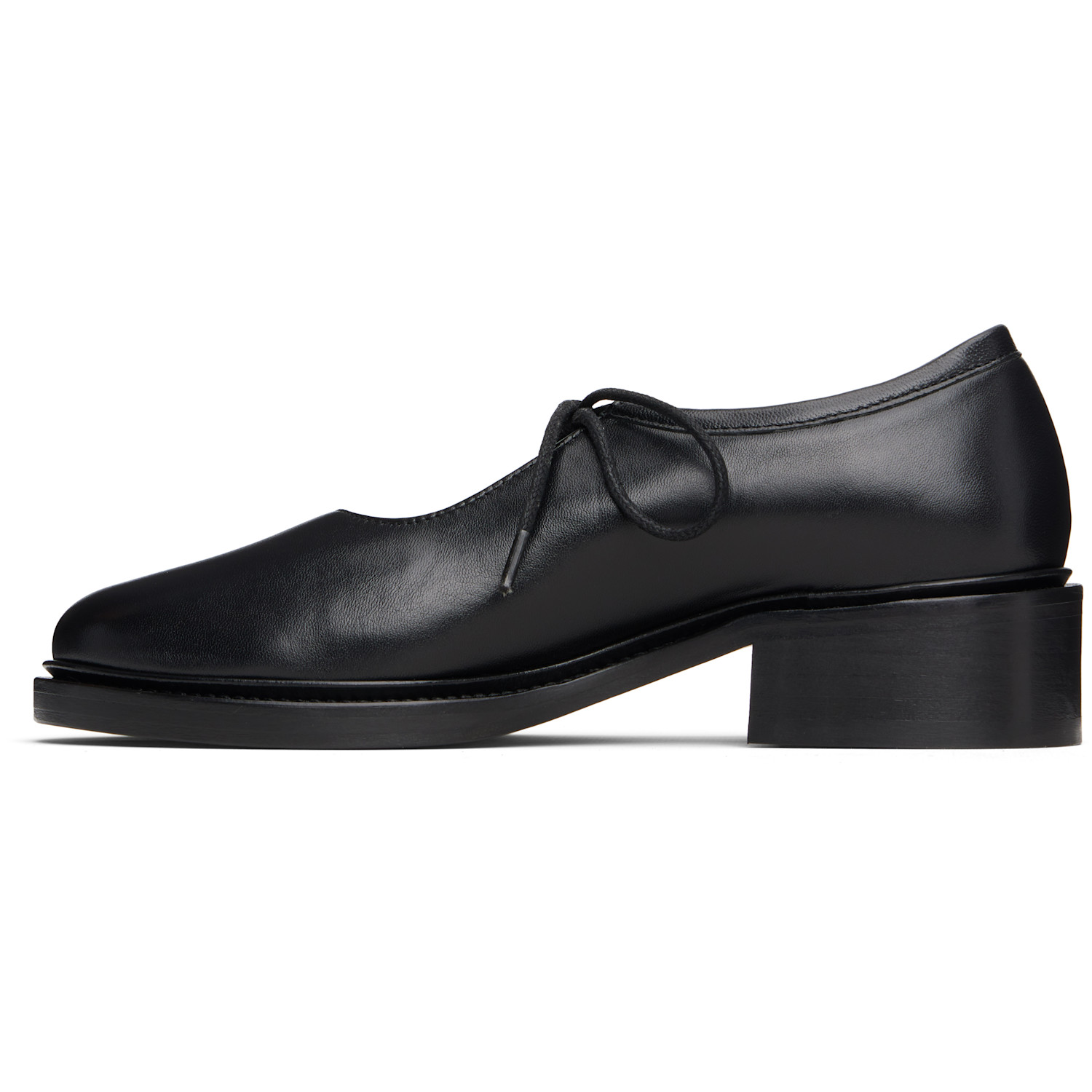  Nicole Saldaña Black Fabiana Loafers 