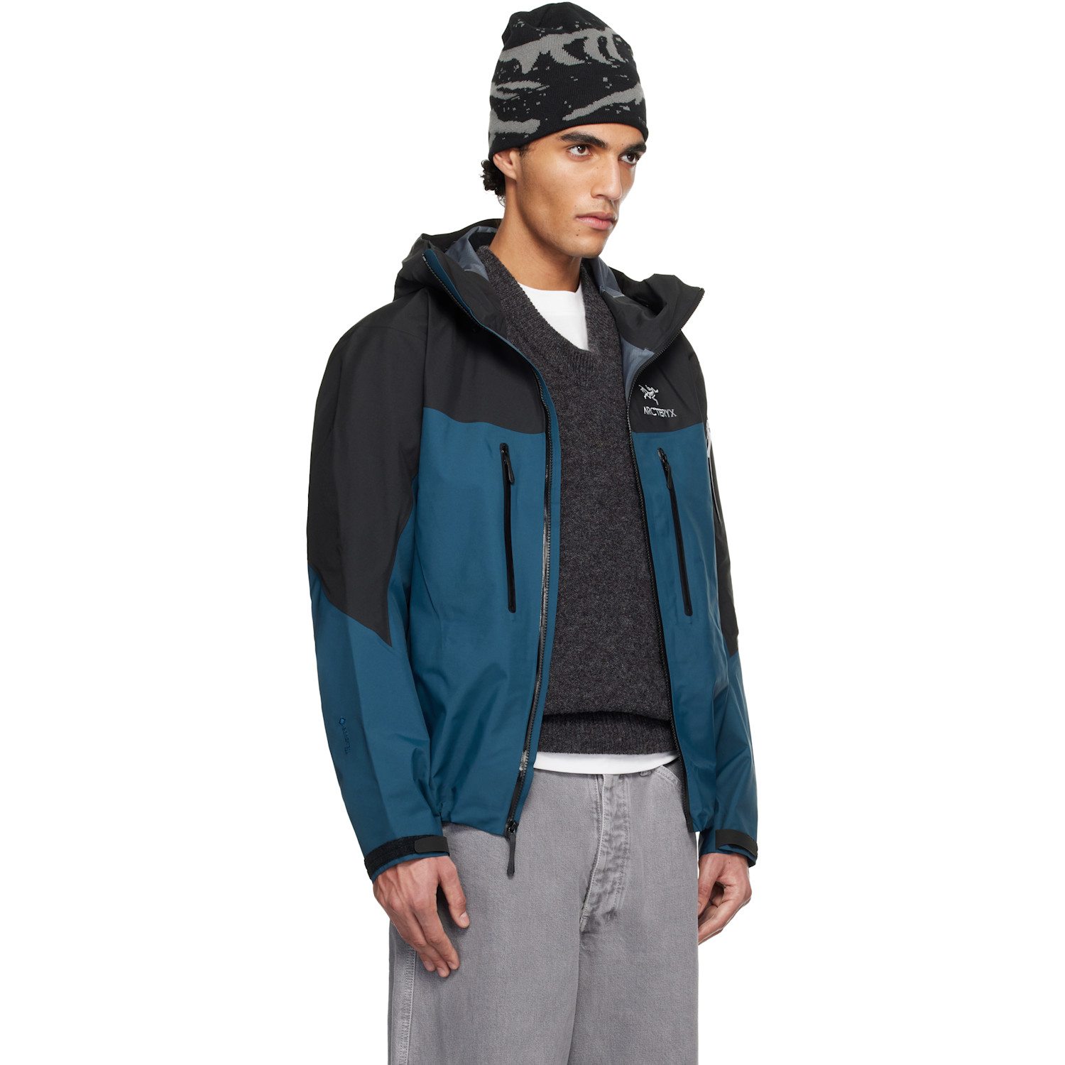  Arc'teryx Black & Navy Alpha Sv Jacket 