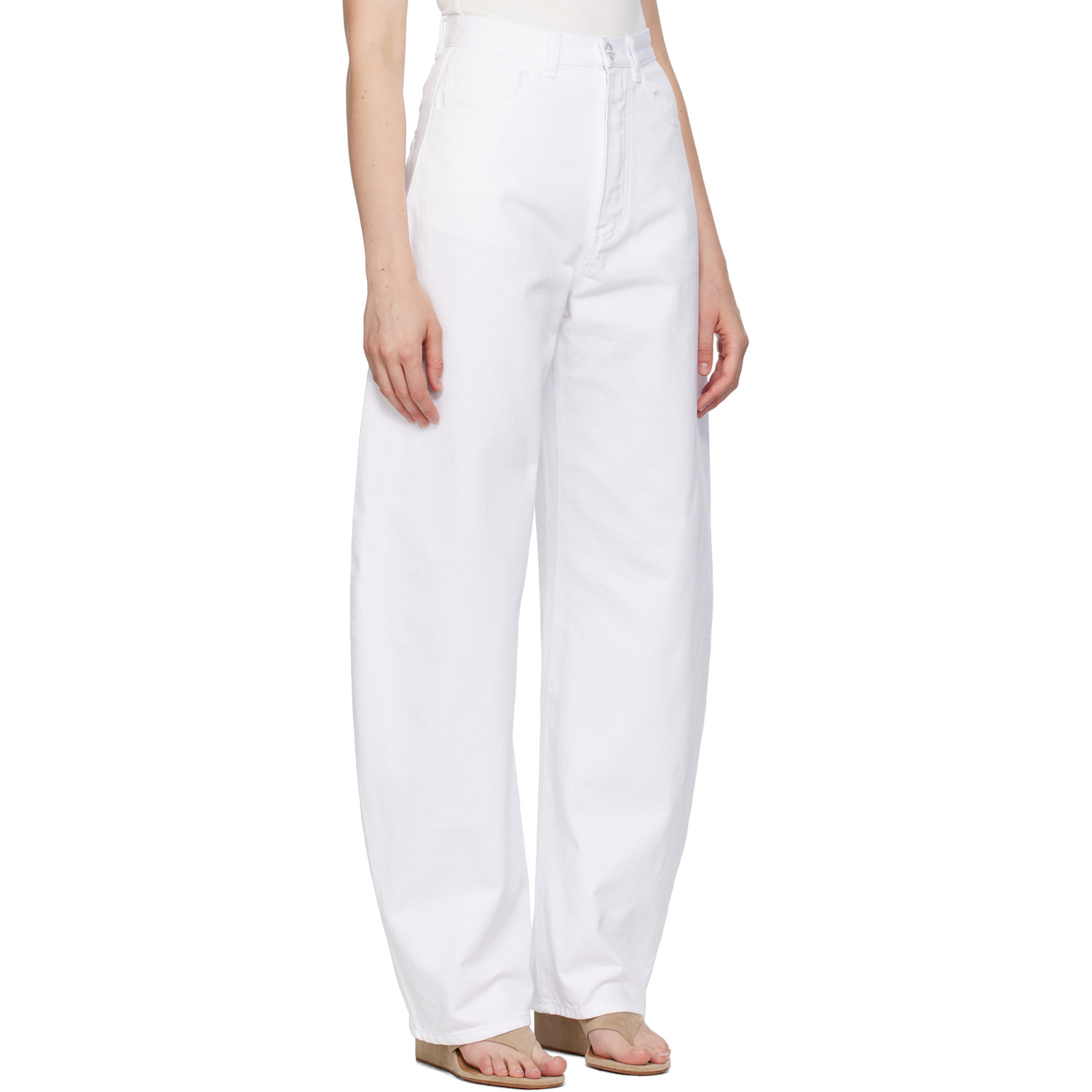  Alaïa White New Round Jeans 