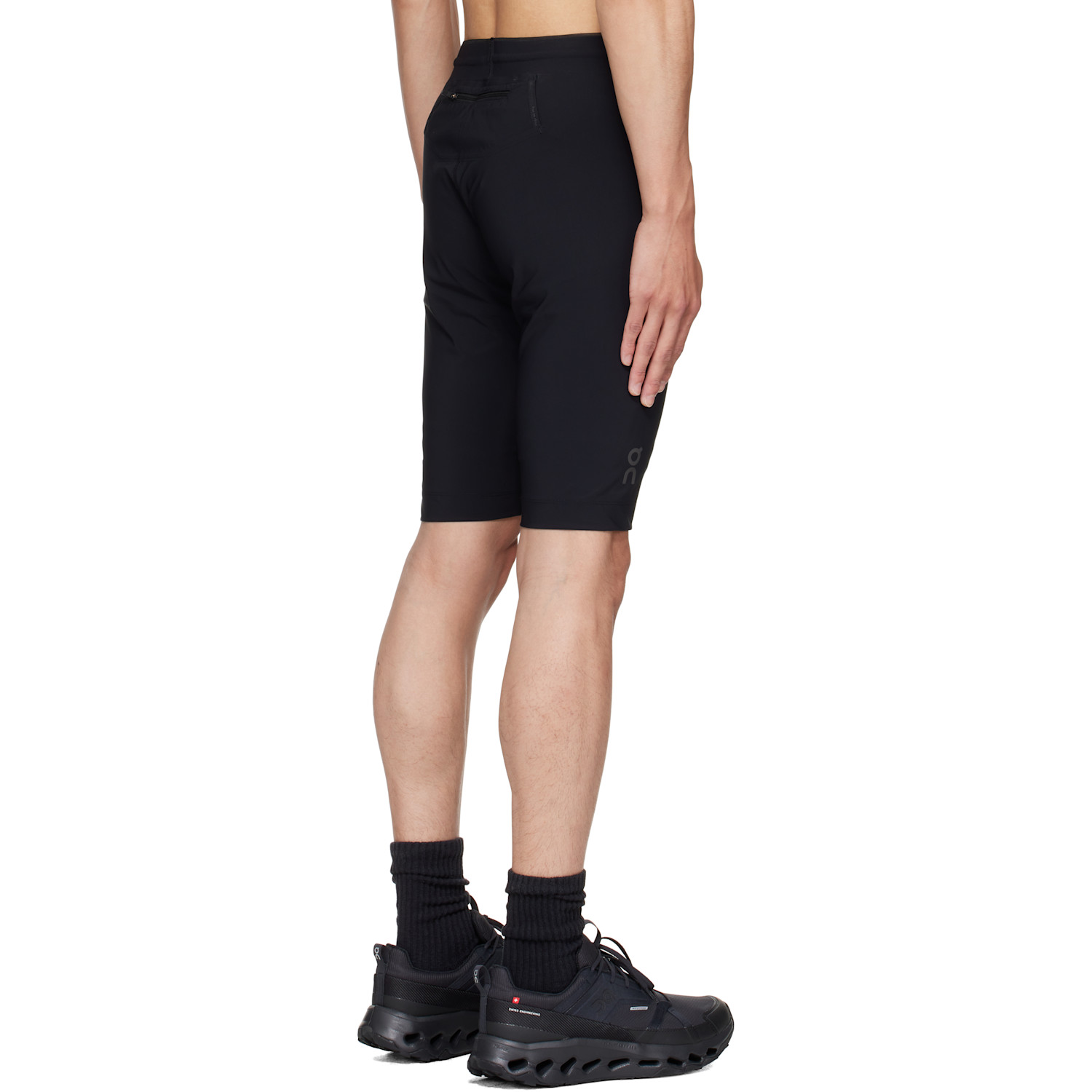  On Black Race Tights Half Shorts 