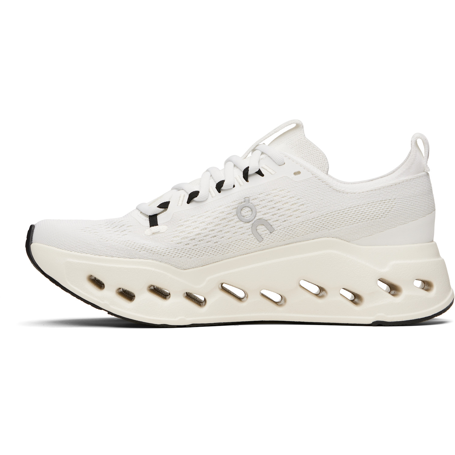  On White Cloudsurfer Max Sneakers 