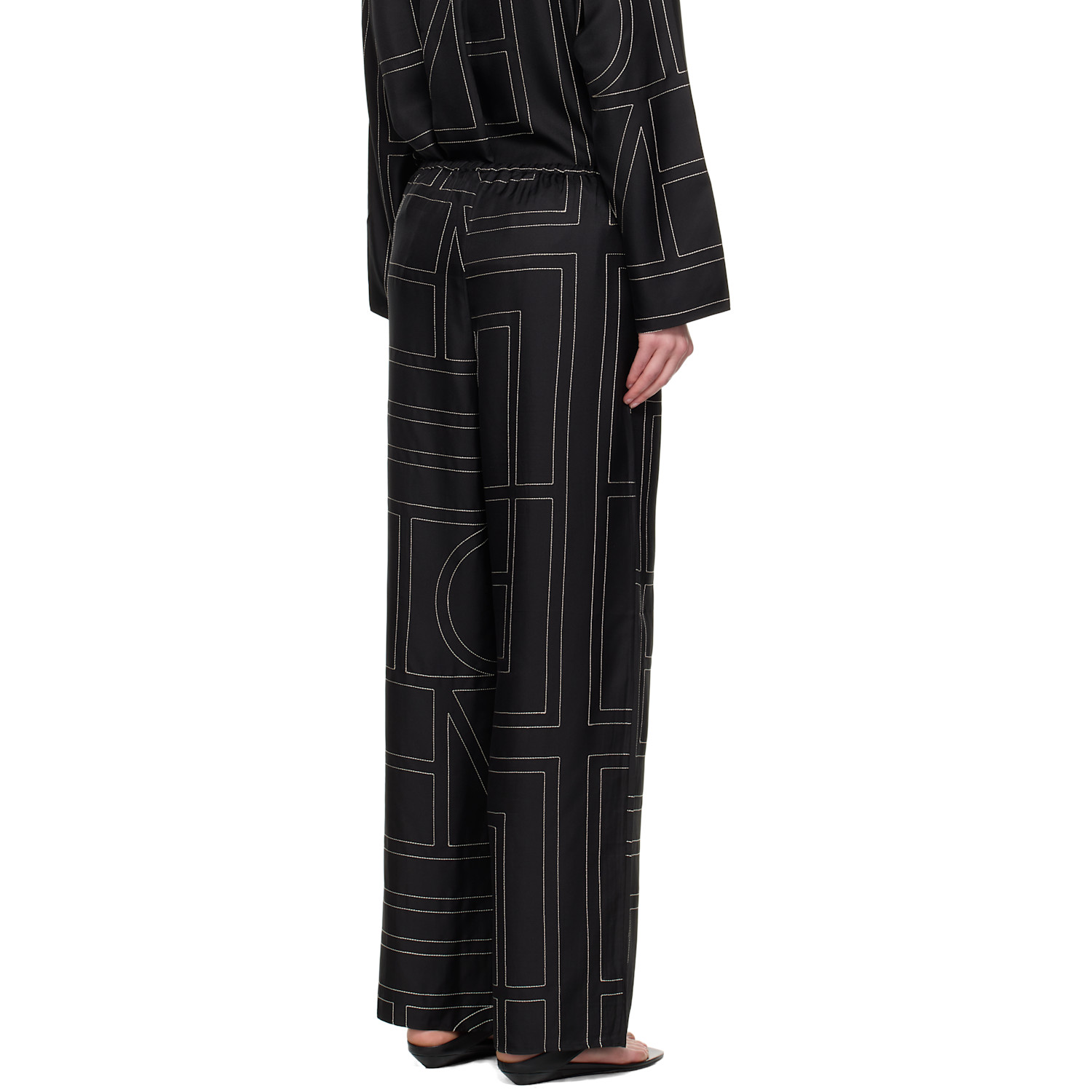  Toteme Black Monogram Silk Pj Lounge Pants 