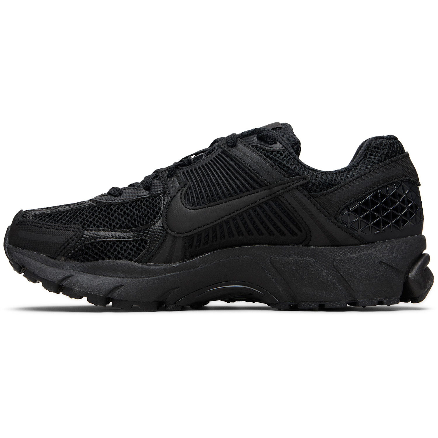  Nike Big Kids Black Vomero 5 Sneakers 